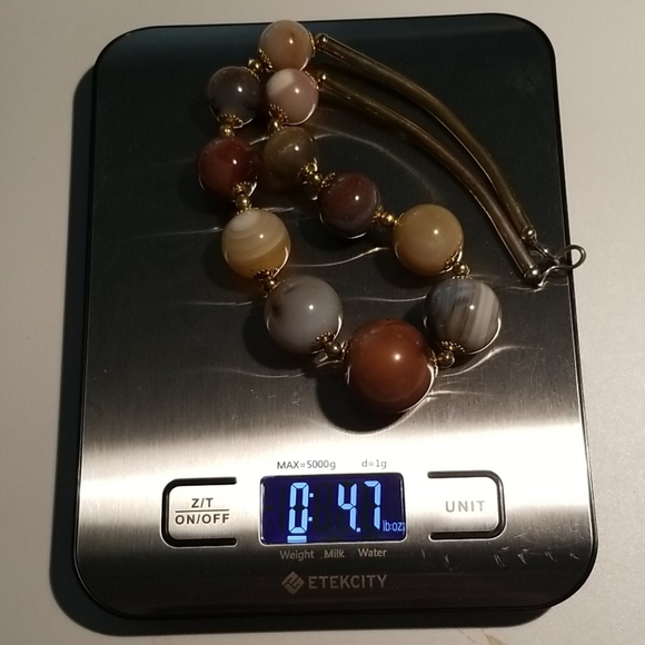 Agate Bead Necklace - Picture 5 of 5
